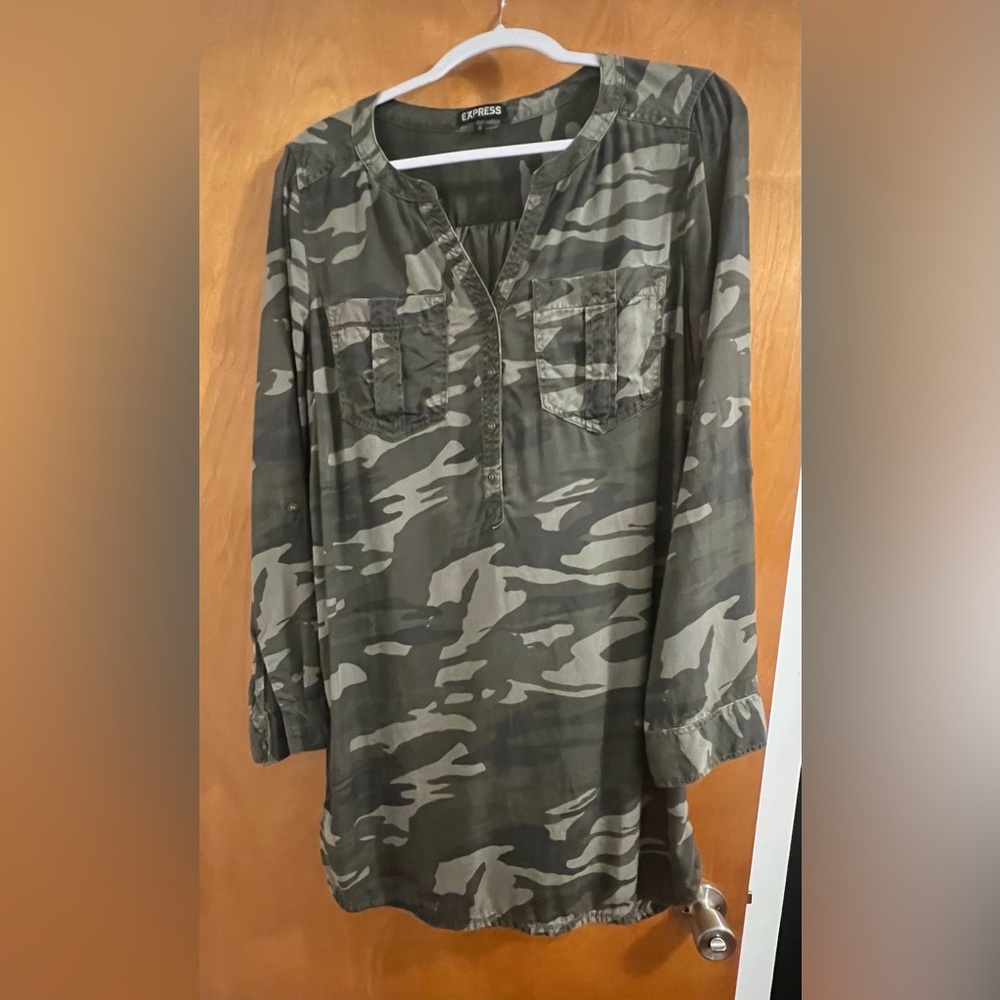 Express Camo Dress size medium